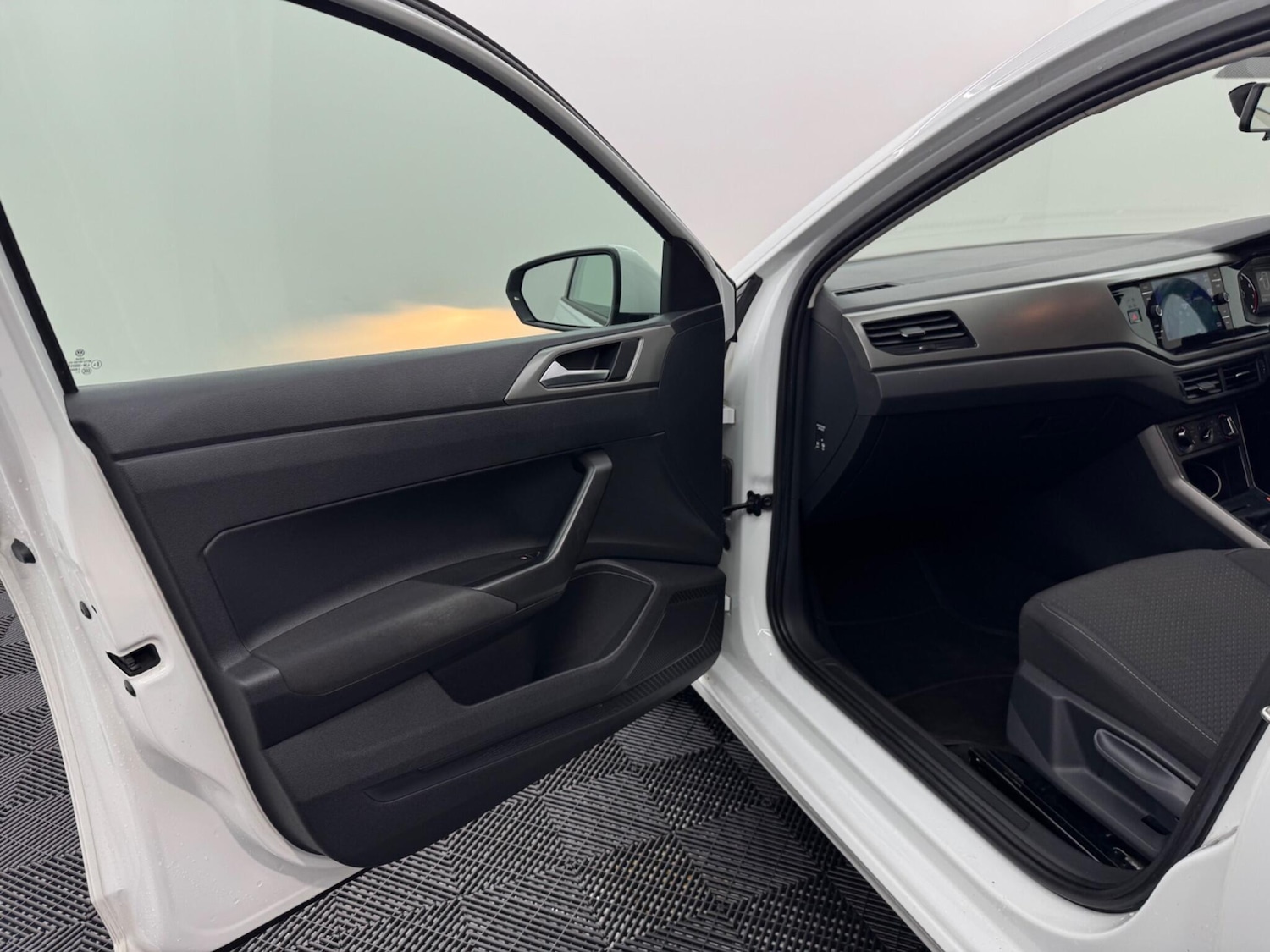 Used Volkswagen Polo 2018 for sale - 76824625: Photo 25