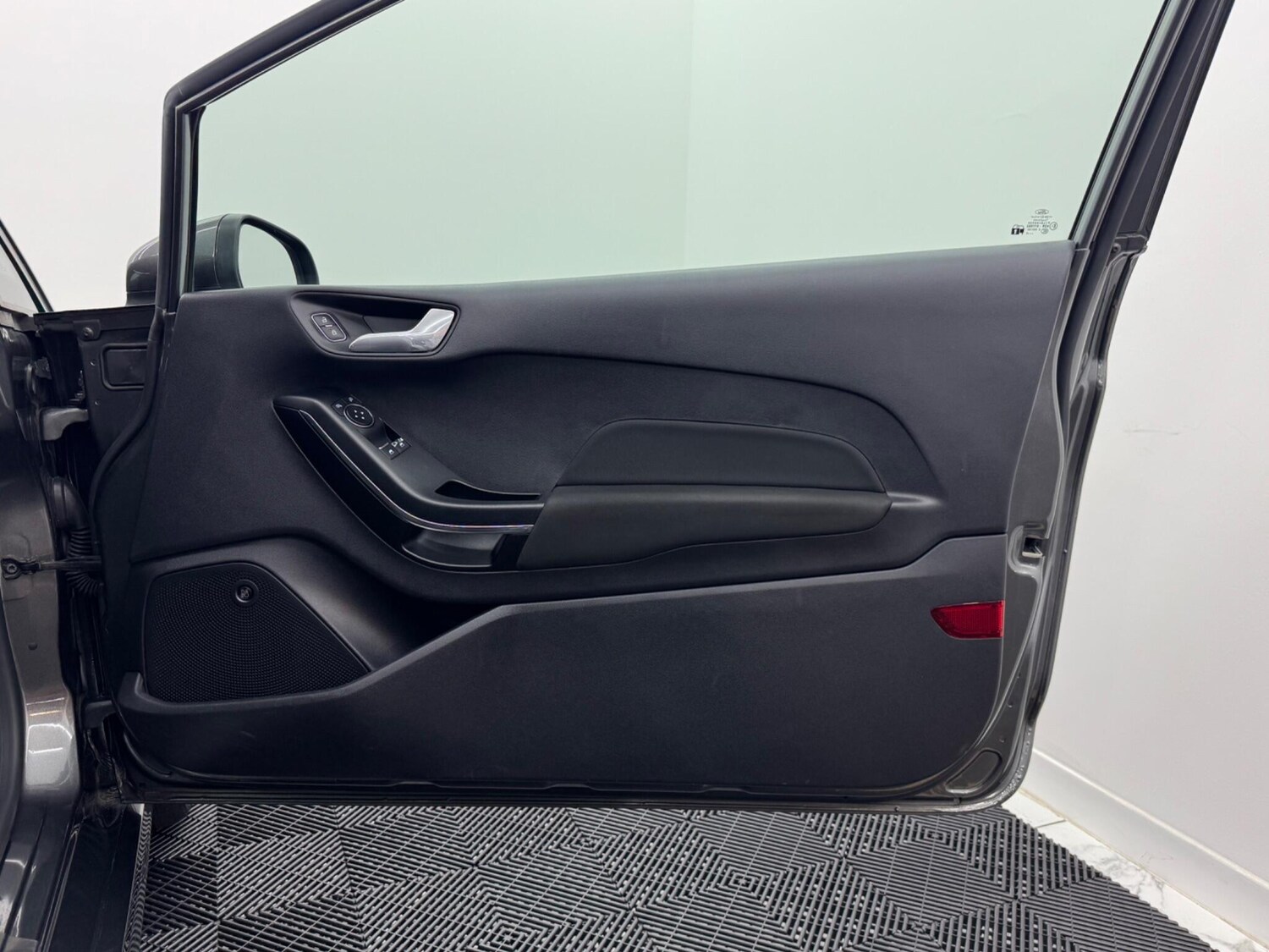 Used Ford Fiesta 2018 for sale - 76753090: Photo 39