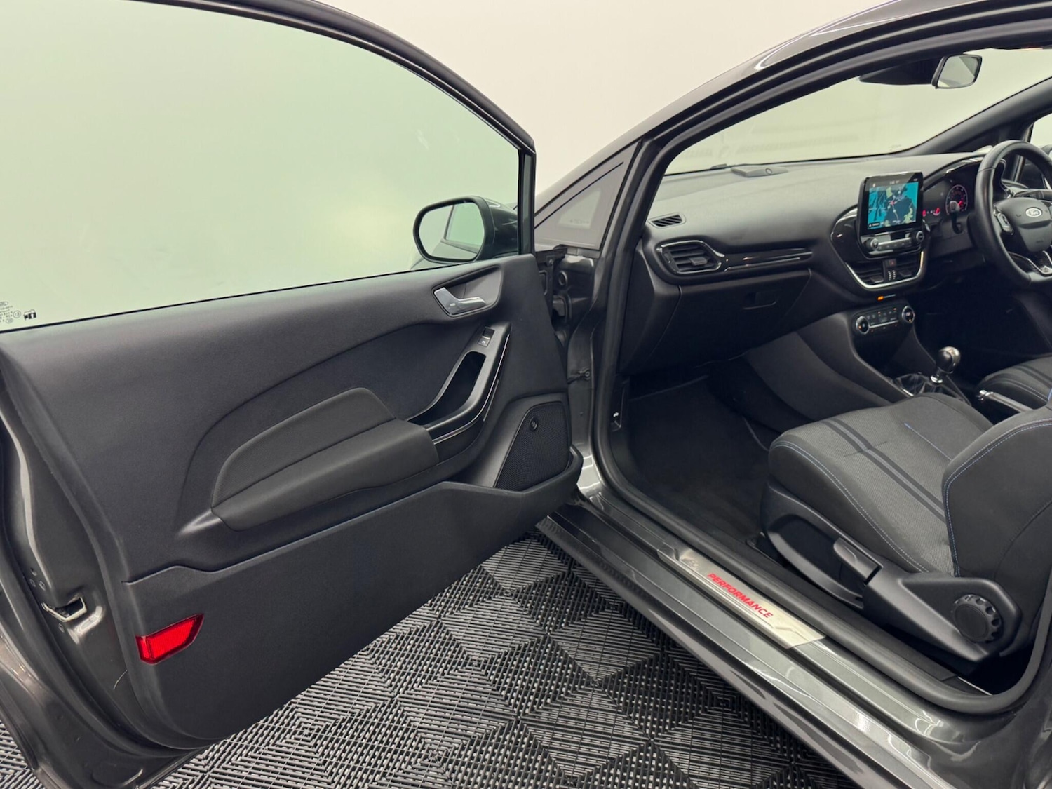 Used Ford Fiesta 2018 for sale - 76753090: Photo 59