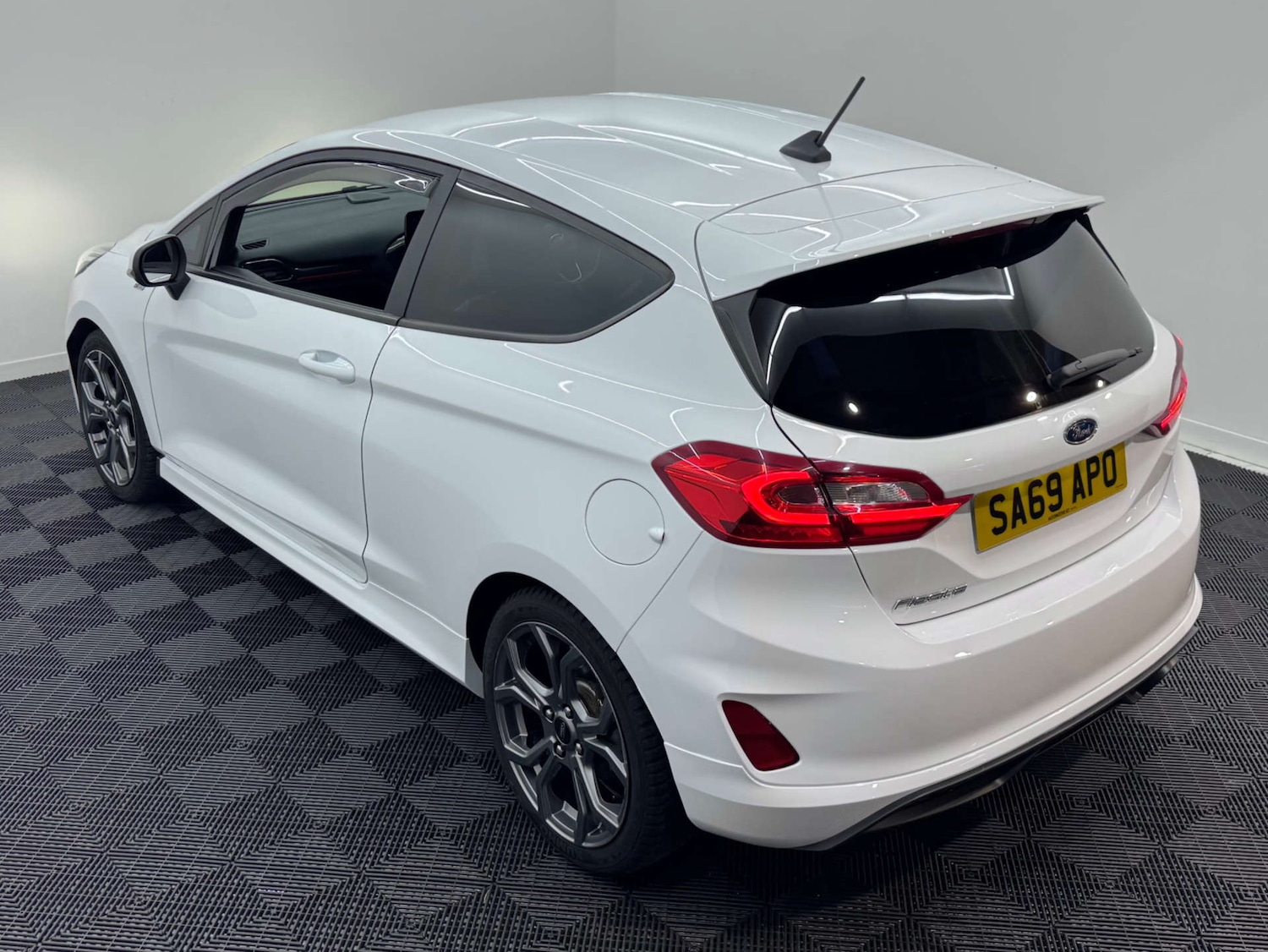 Used Ford Fiesta 2019 for sale - 77844613: Photo 13