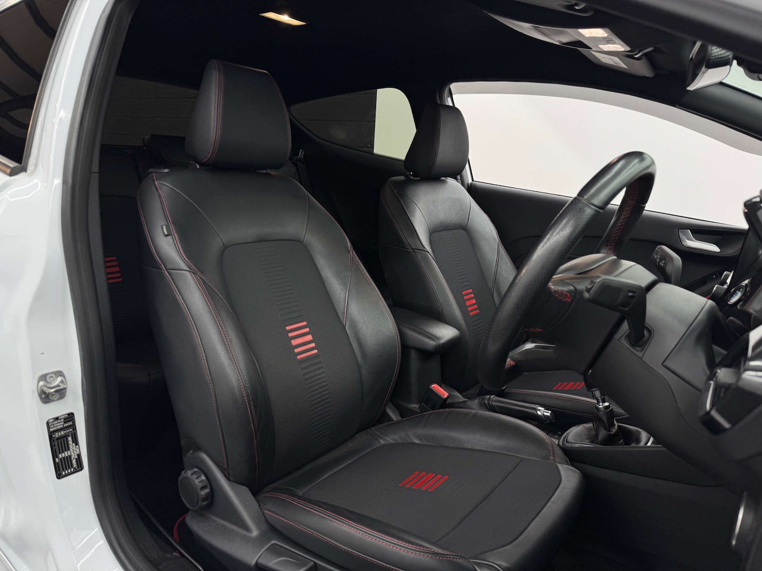 Used Ford Fiesta 2019 for sale - 77844613: Photo 2