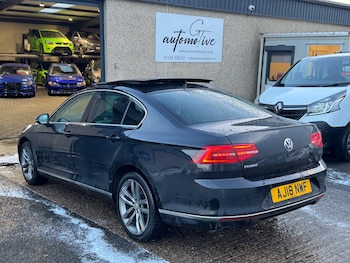 Used Volkswagen Passat 2018 for sale - 76295450: Photo 3