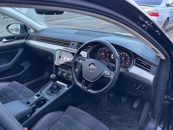 Used Volkswagen Passat 2018 for sale - 76295450: Photo 5