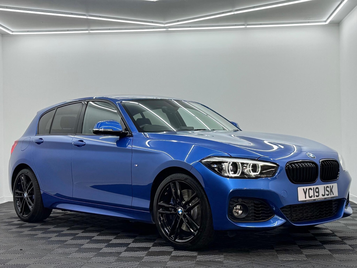 Used BMW 1 Series 2019 for sale - 76174949: Photo 1