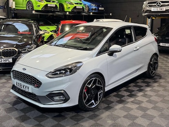 Used Ford Fiesta 2018 for sale - 77683930: Photo