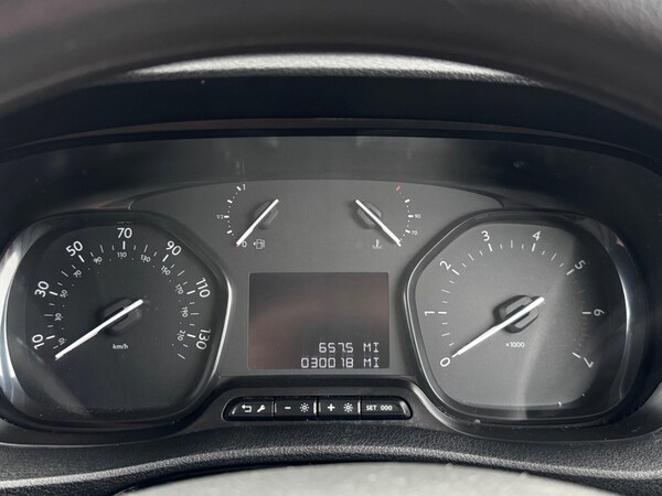 Used Vauxhall Vivaro 2023 for sale - 75448998: Photo 10