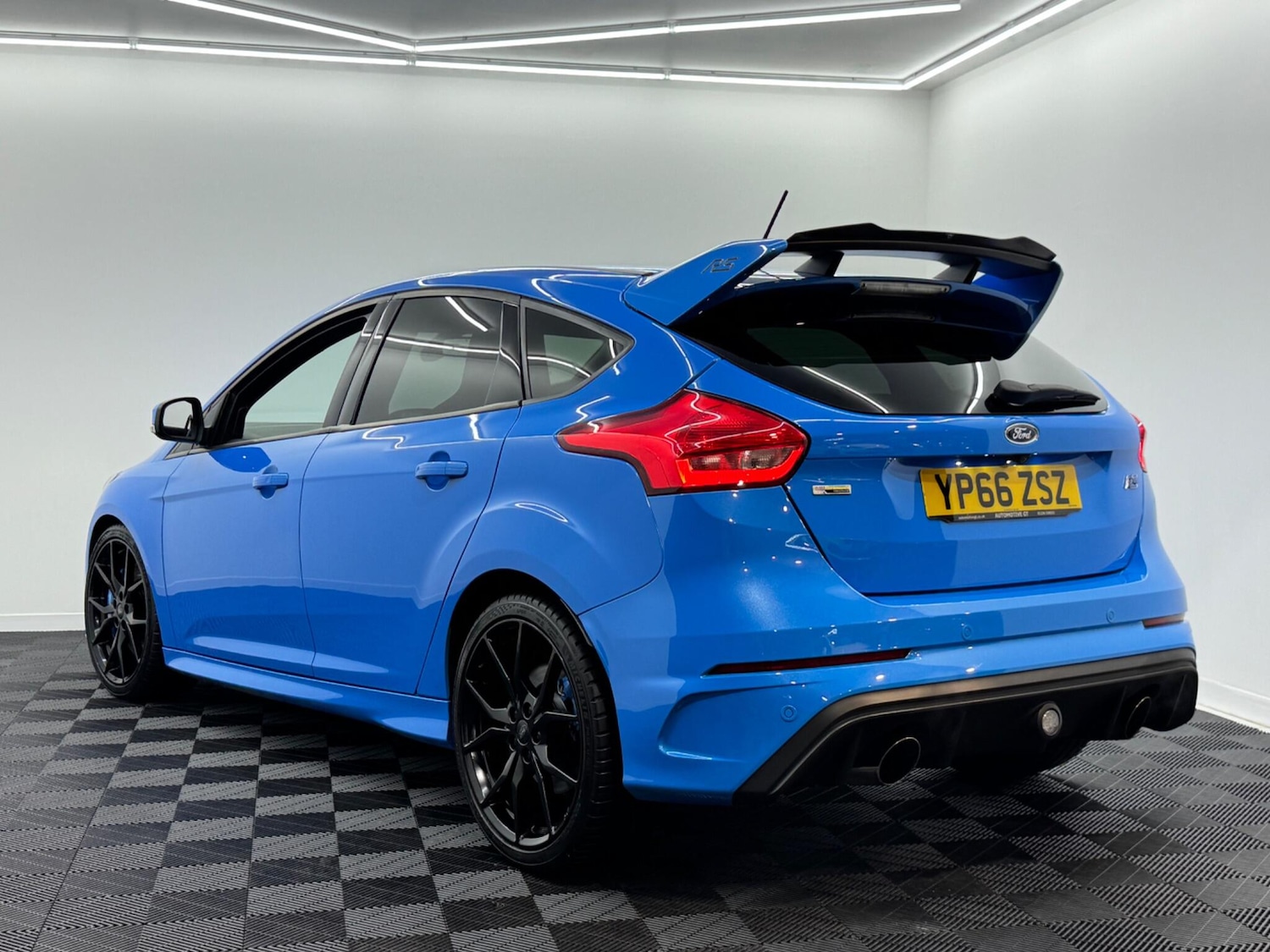 Used Ford Focus for sale - 76995495: Photo 2