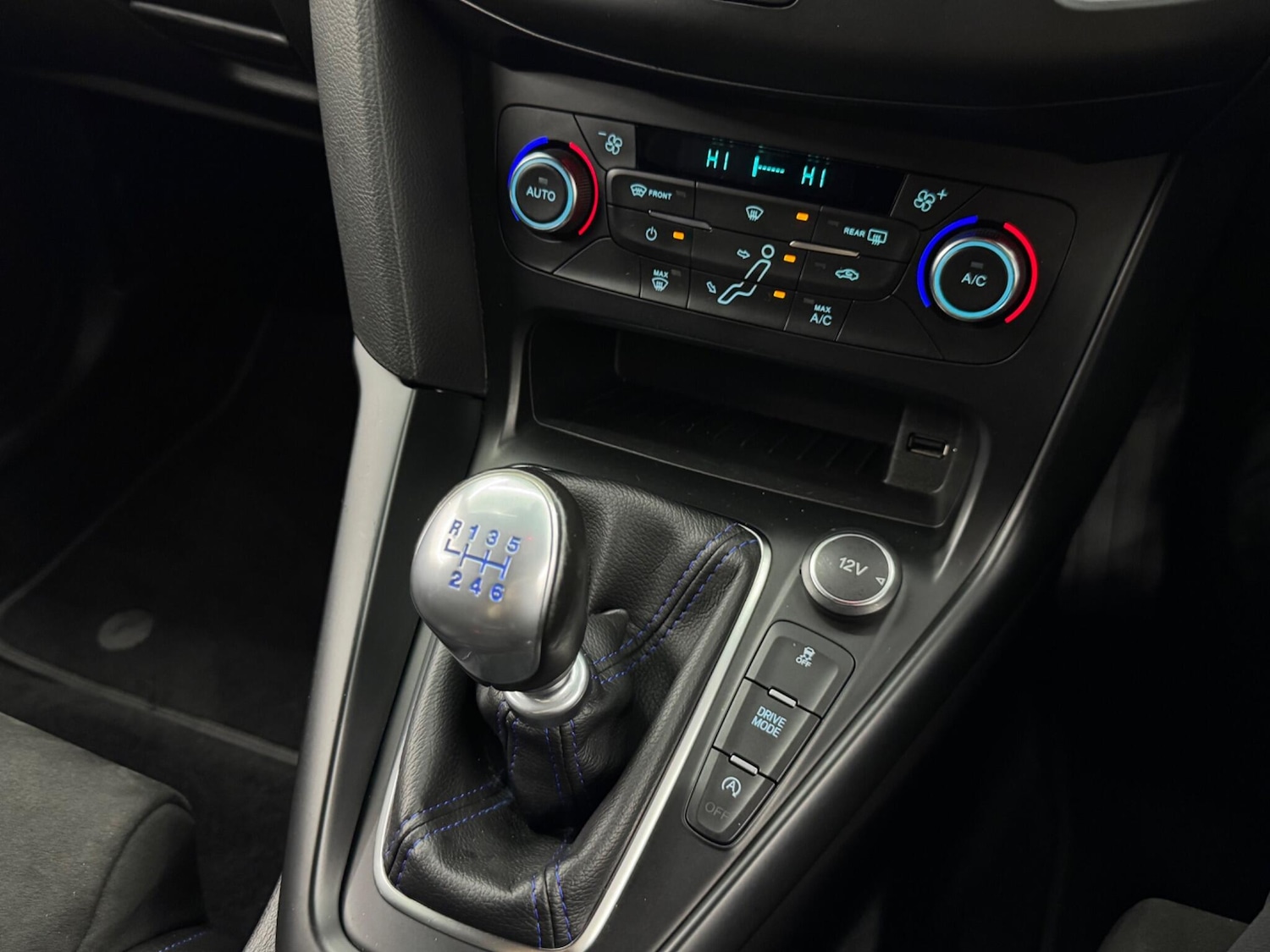 Used Ford Focus for sale - 76995495: Photo 40