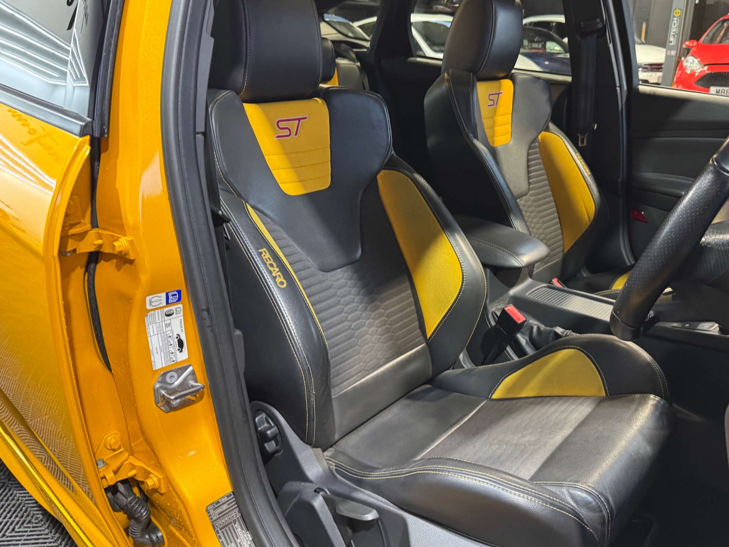 Used Ford Focus 2018 for sale - 77893507: Photo 2