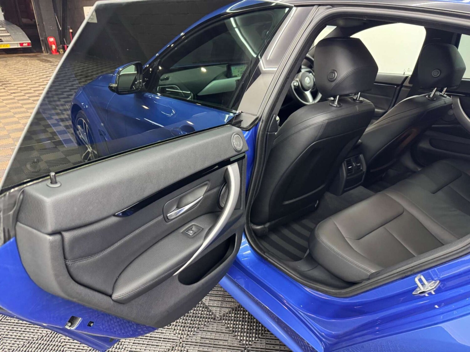 Used BMW 4 Series 2019 for sale - 77844610: Photo 64