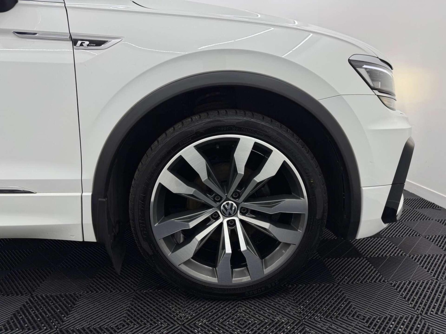 Used Volkswagen Tiguan for sale - 77704602: Photo 41