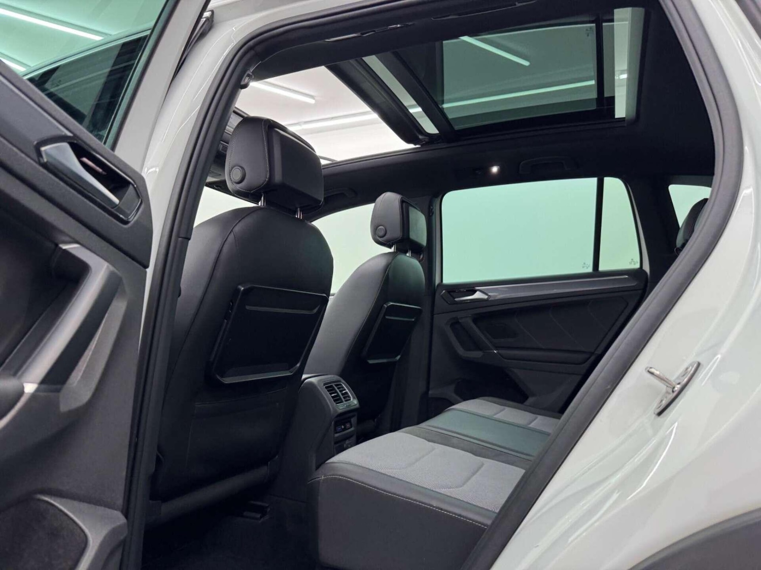 Used Volkswagen Tiguan for sale - 77704602: Photo 49