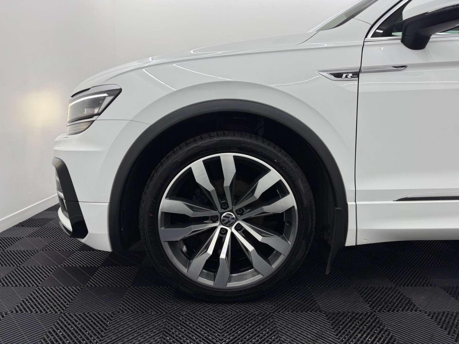 Used Volkswagen Tiguan for sale - 77704602: Photo 64