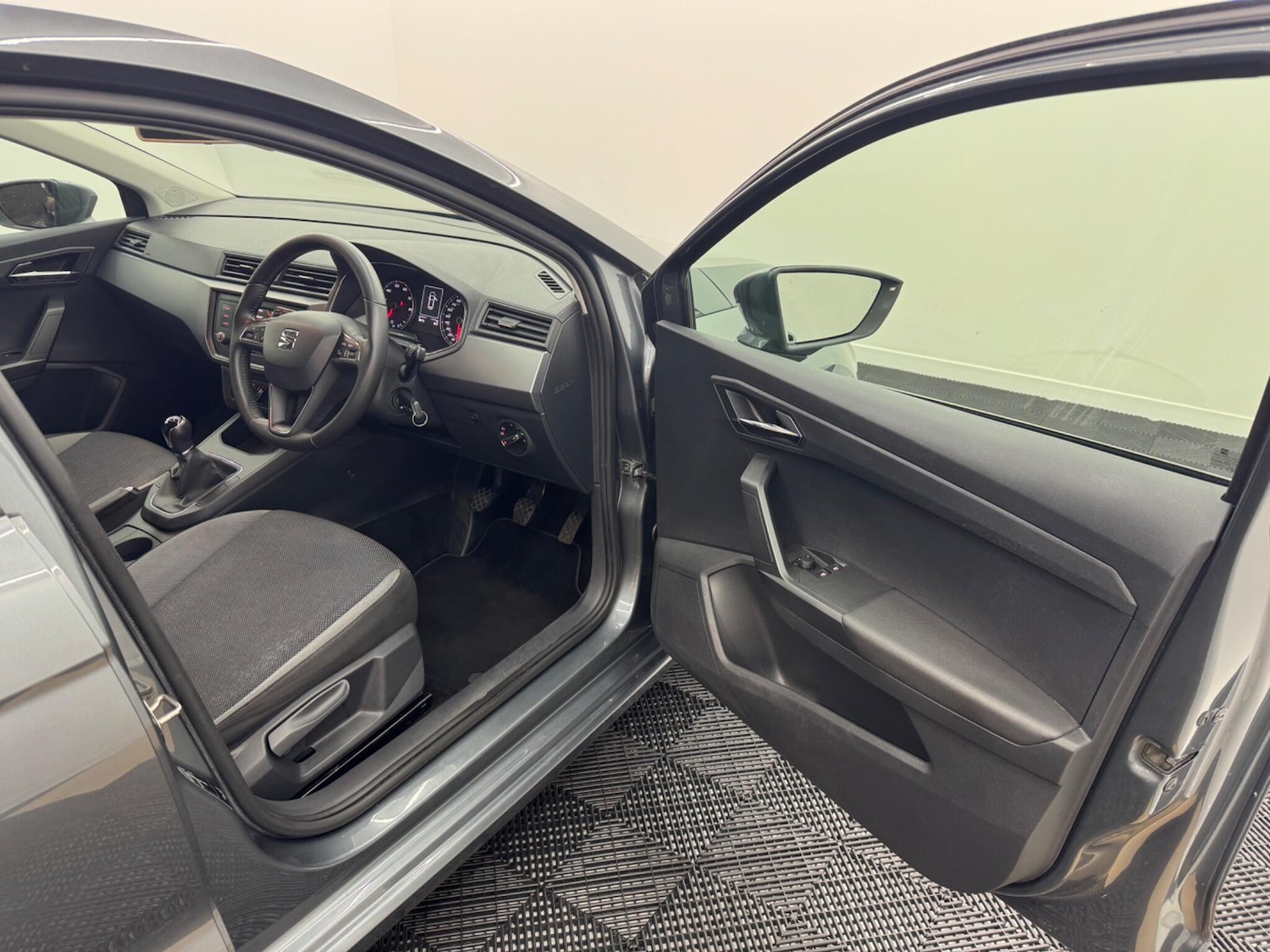 Used SEAT Ibiza 2017 for sale - 76912610: Photo 34