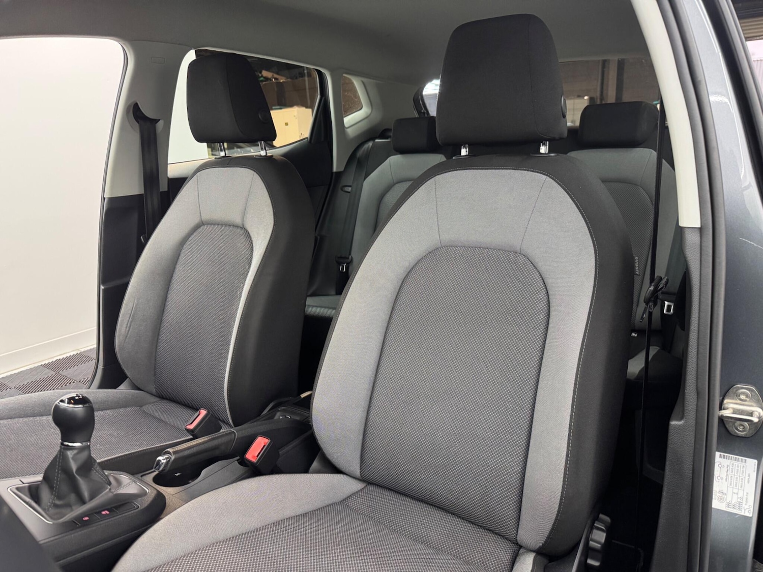 Used SEAT Ibiza 2017 for sale - 76912610: Photo 6