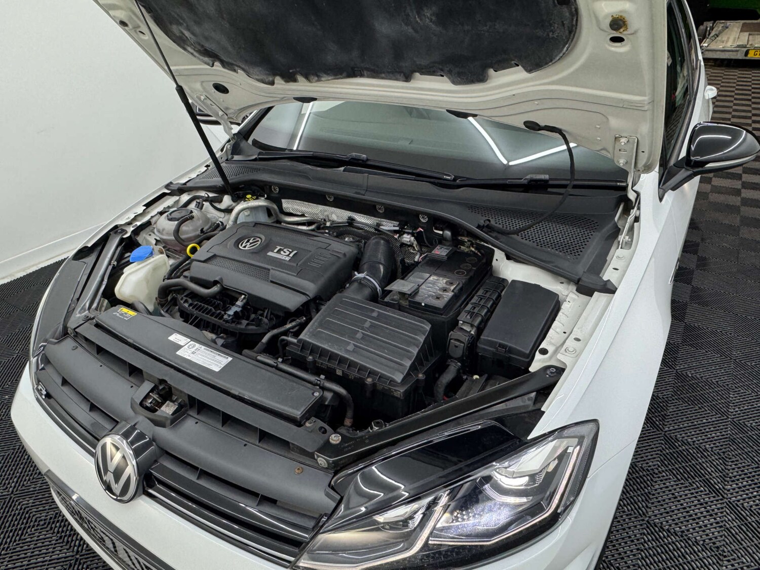 Used Volkswagen Golf 2018 for sale - 77844612: Photo 20