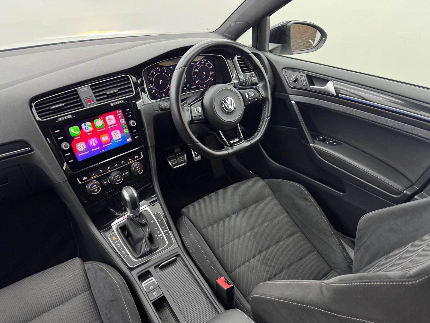 Used Volkswagen Golf 2018 for sale - 77844612: Photo 31