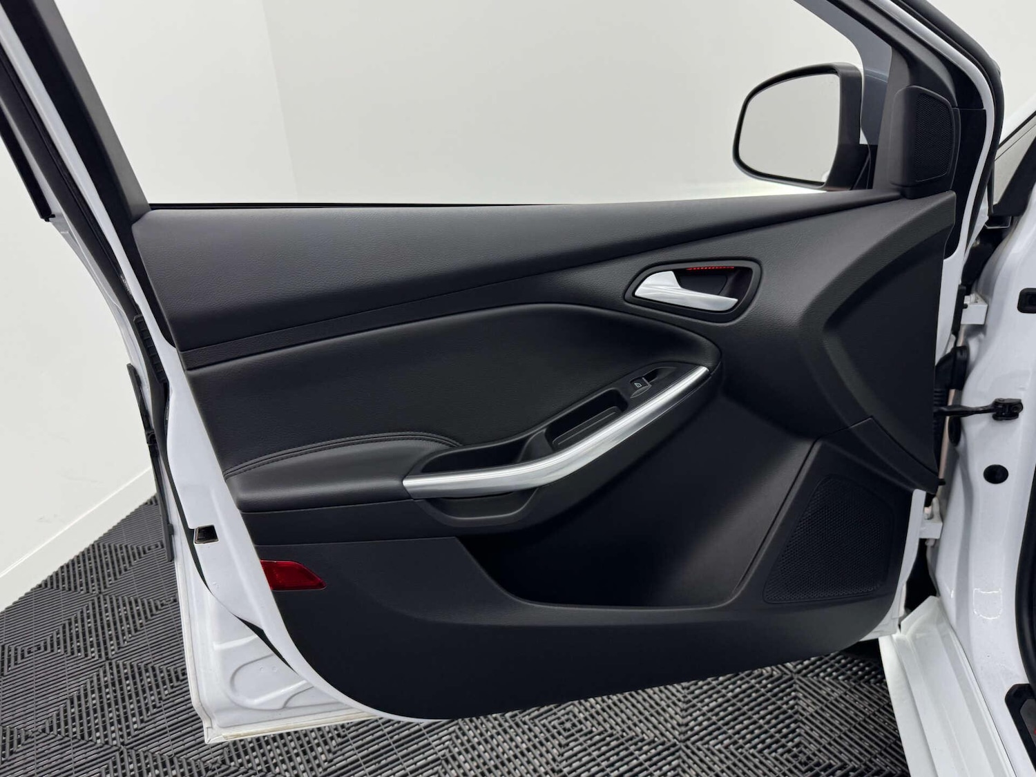 Used Ford Focus 2017 for sale - 77798961: Photo 42