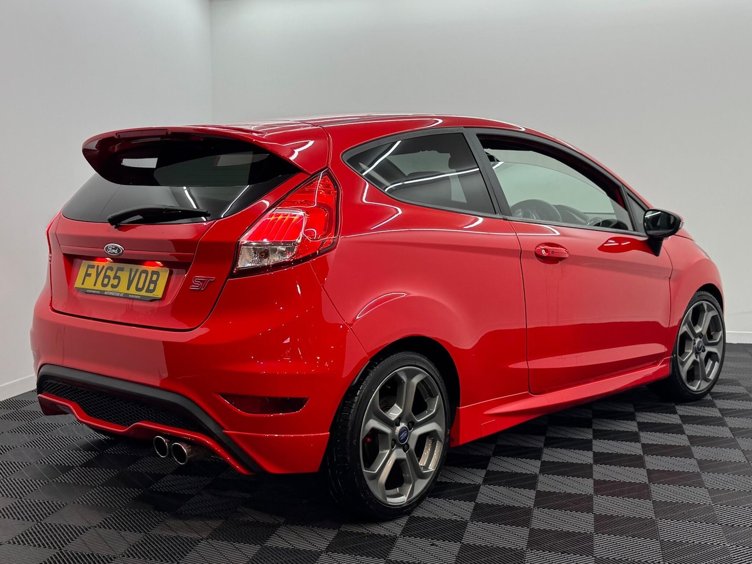 Used Ford Fiesta for sale - 76823800: Photo 2