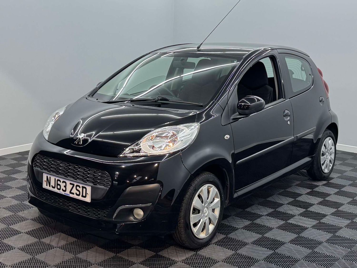 Used Peugeot 107 2013 for sale - 78117655: Photo 12