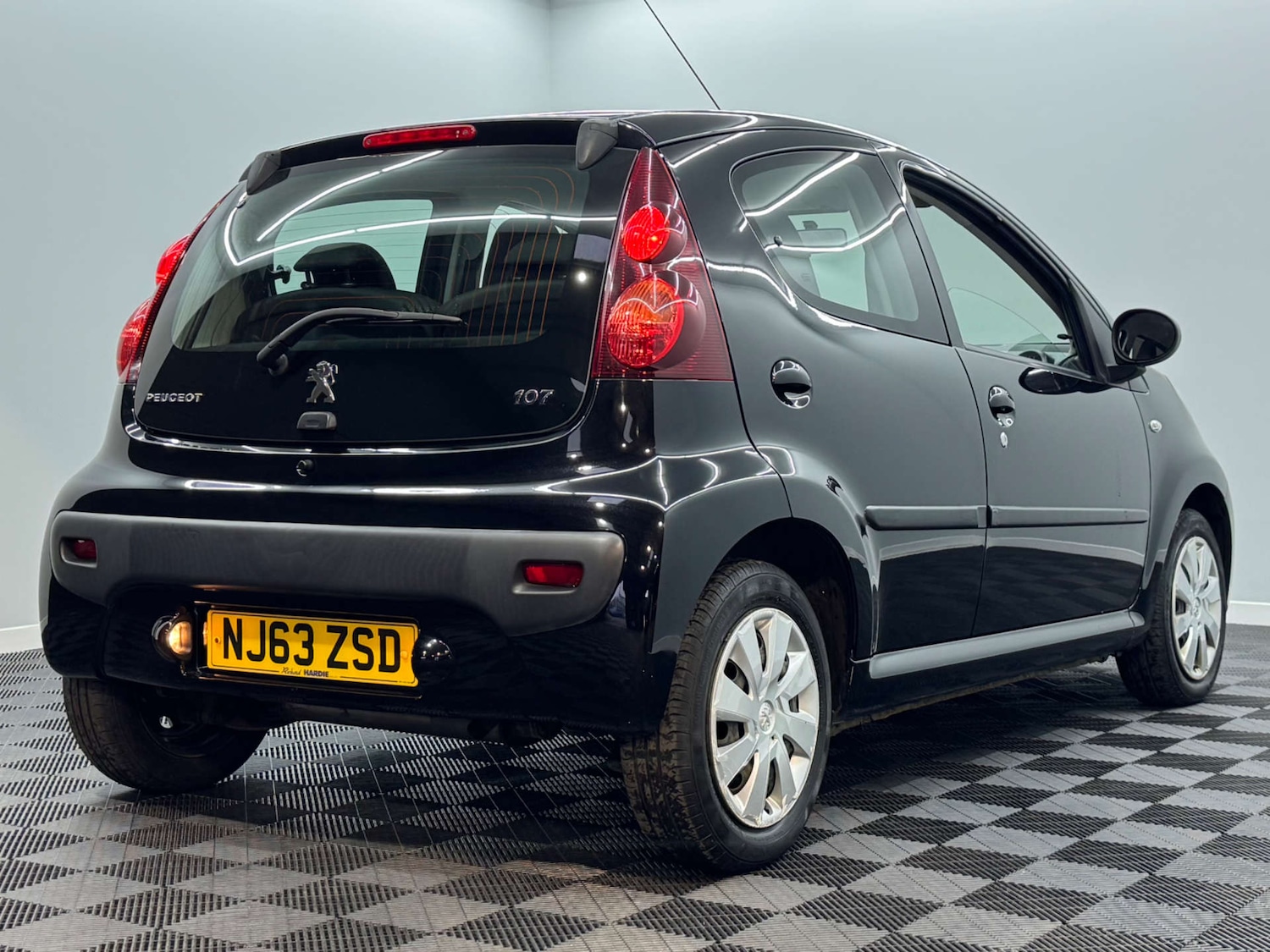 Used Peugeot 107 2013 for sale - 78117655: Photo 2