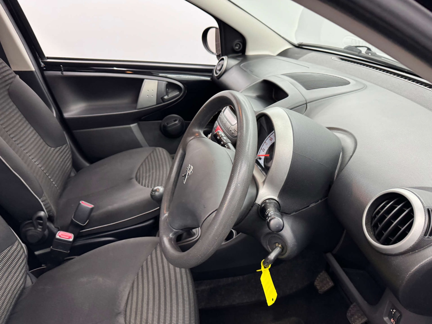 Used Peugeot 107 2013 for sale - 78117655: Photo 22