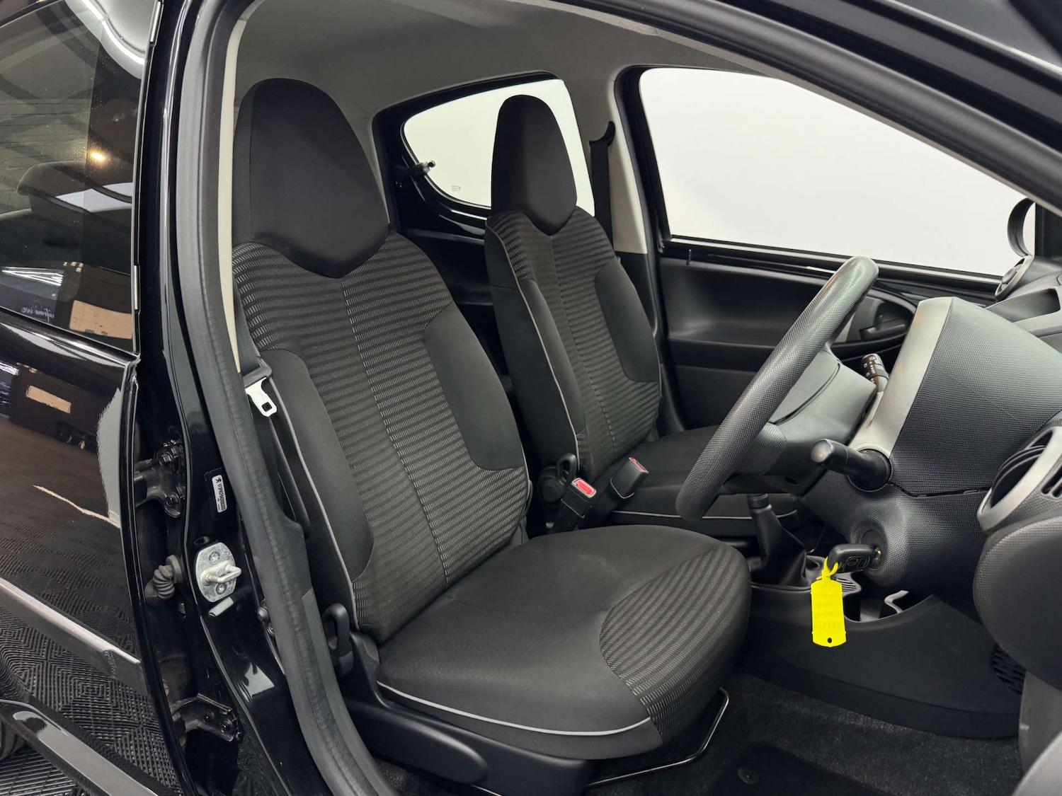 Used Peugeot 107 2013 for sale - 78117655: Photo 24