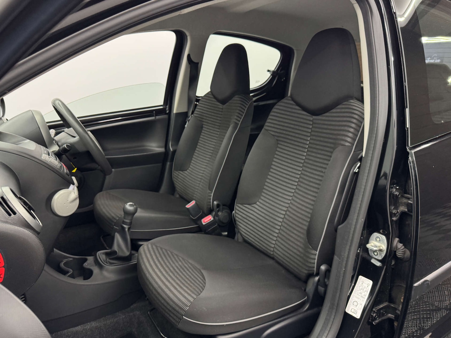 Used Peugeot 107 2013 for sale - 78117655: Photo 9