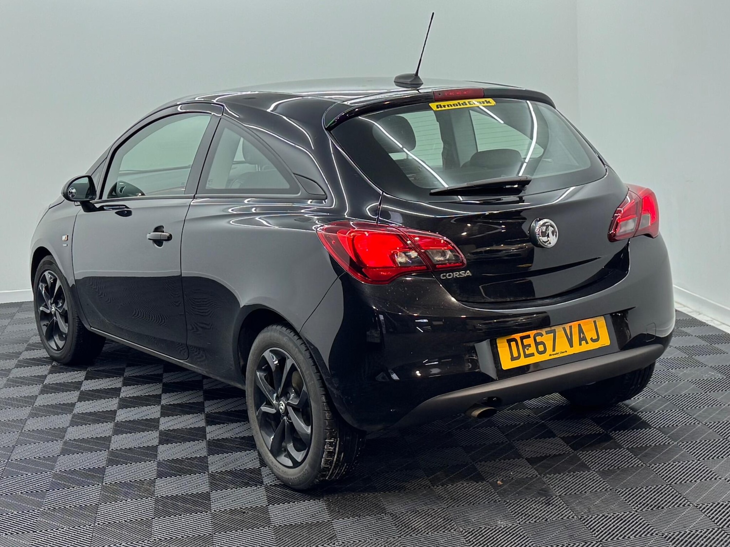 Used Vauxhall Corsa for sale - 77559229: Photo 3