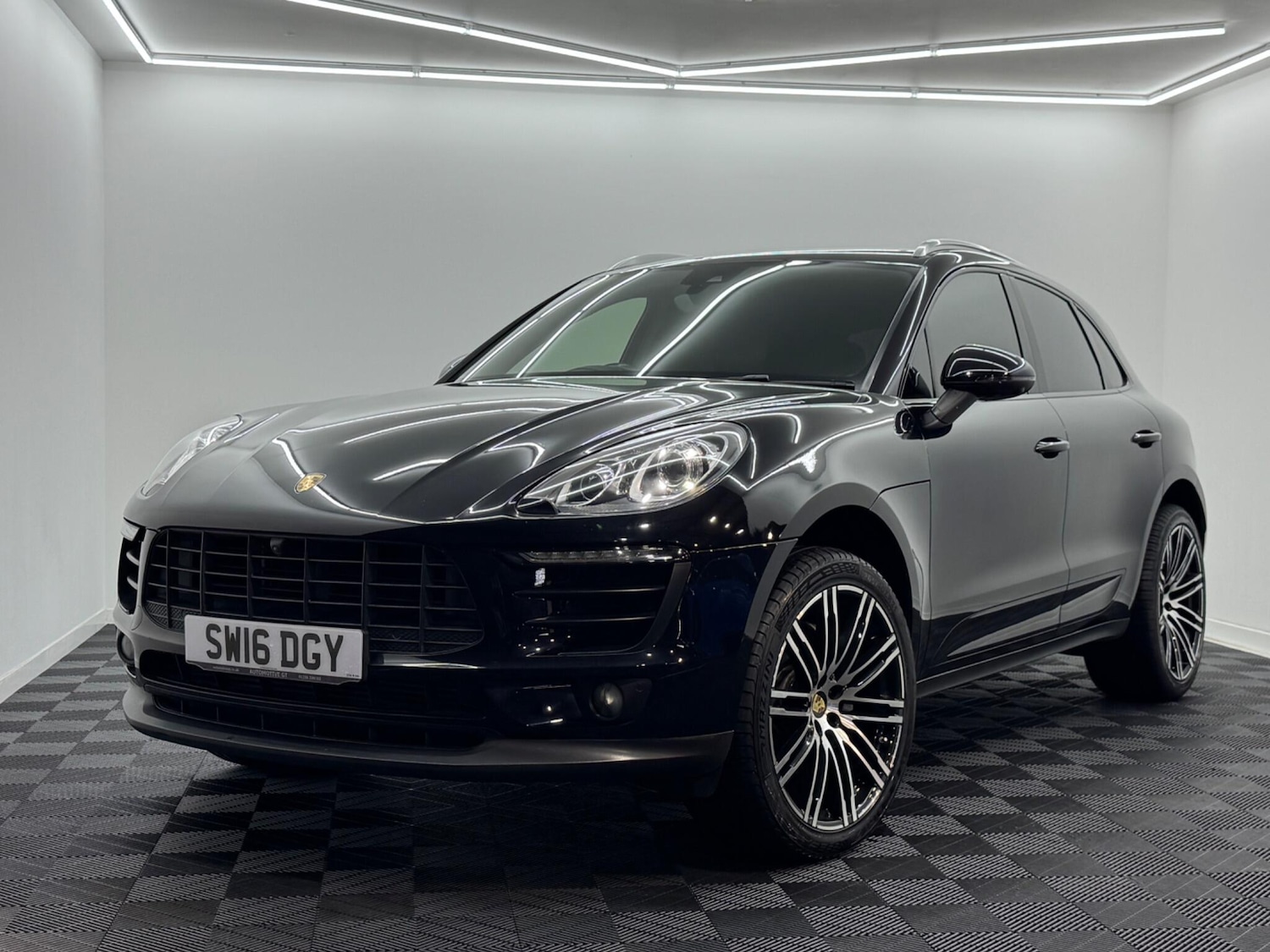 Used Porsche Macan 2016 for sale - 76898384: Photo 24
