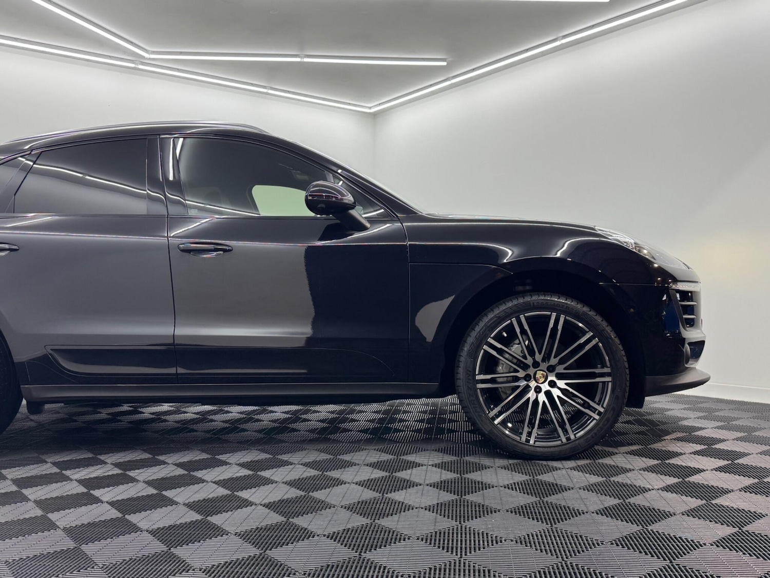 Used Porsche Macan 2016 for sale - 76898384: Photo 31