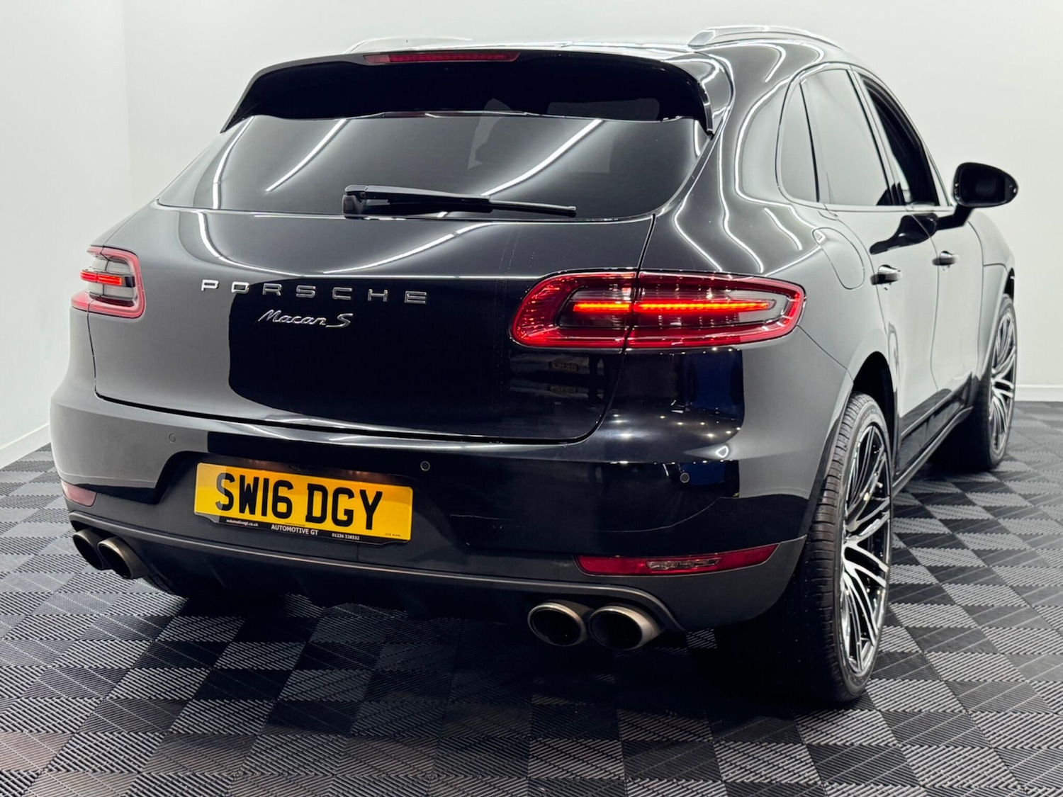 Used Porsche Macan 2016 for sale - 76898384: Photo 56