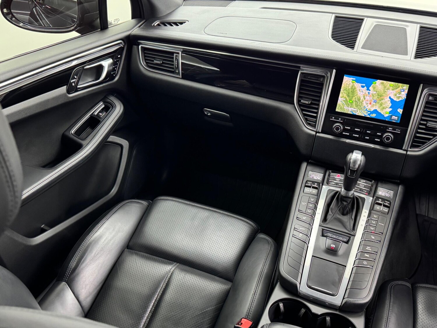 Used Porsche Macan 2016 for sale - 76898384: Photo 78