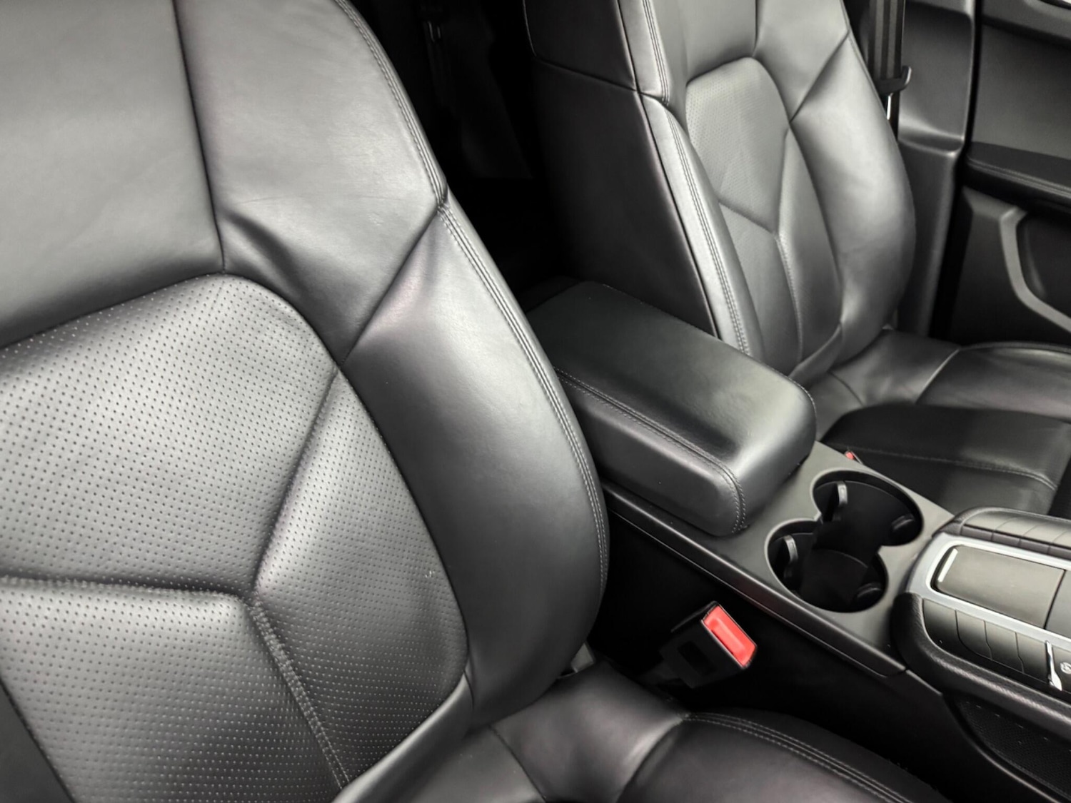 Used Porsche Macan 2016 for sale - 76898384: Photo 89