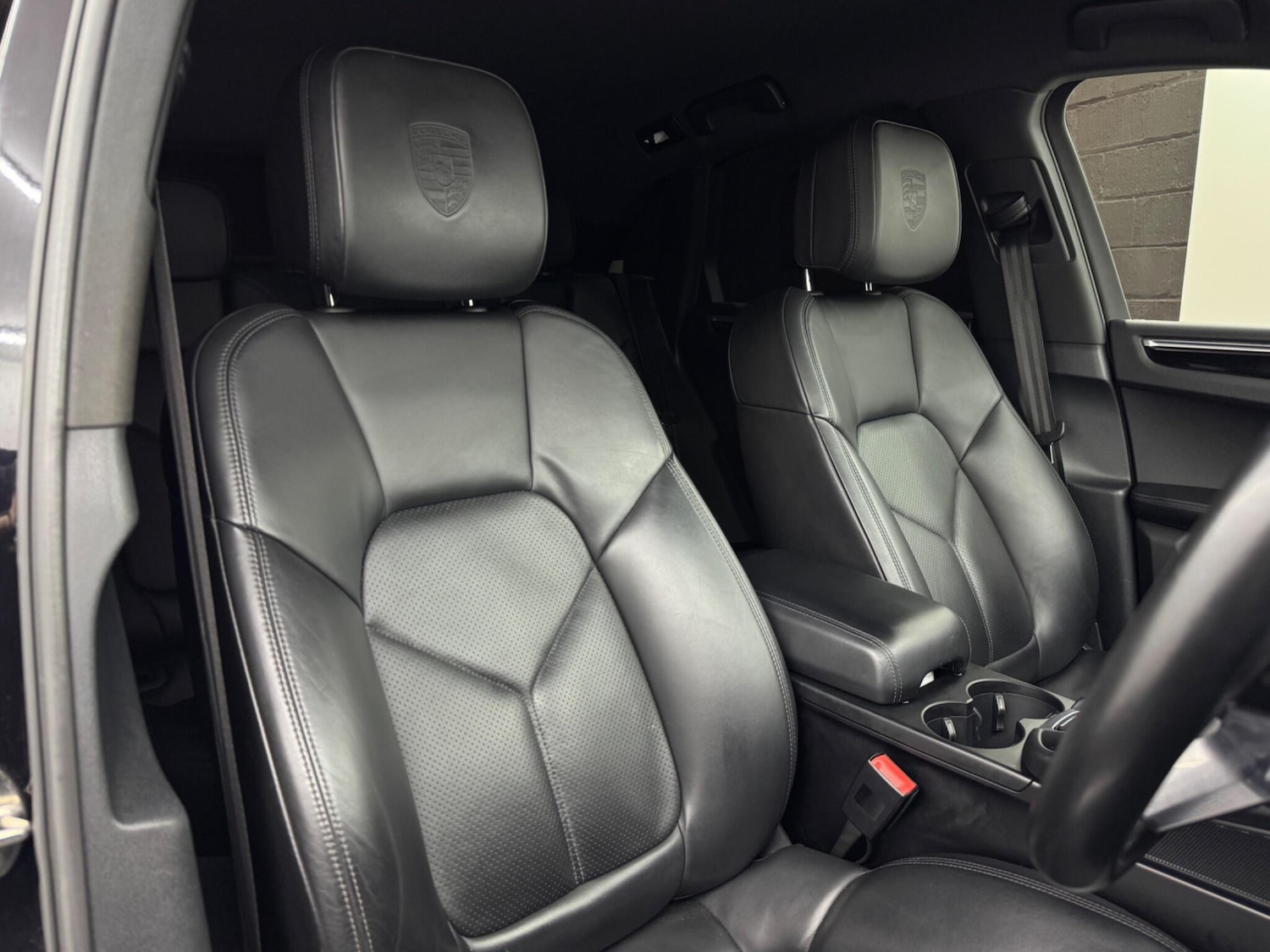 Used Porsche Macan 2016 for sale - 76898384: Photo 92