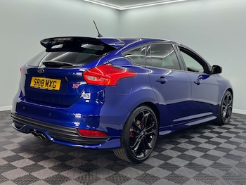 Used Ford Focus 2018 for sale - 78932782: Photo
