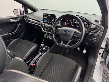 Used Ford Fiesta 2018 for sale - 79386520: Photo