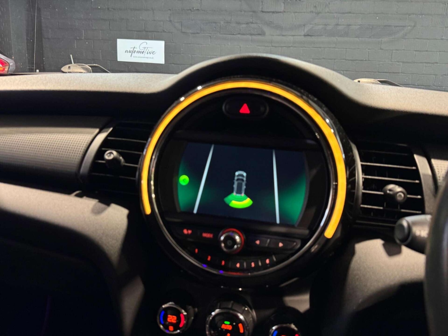 Used MINI Hatch 2018 for sale - 77799334: Photo 11