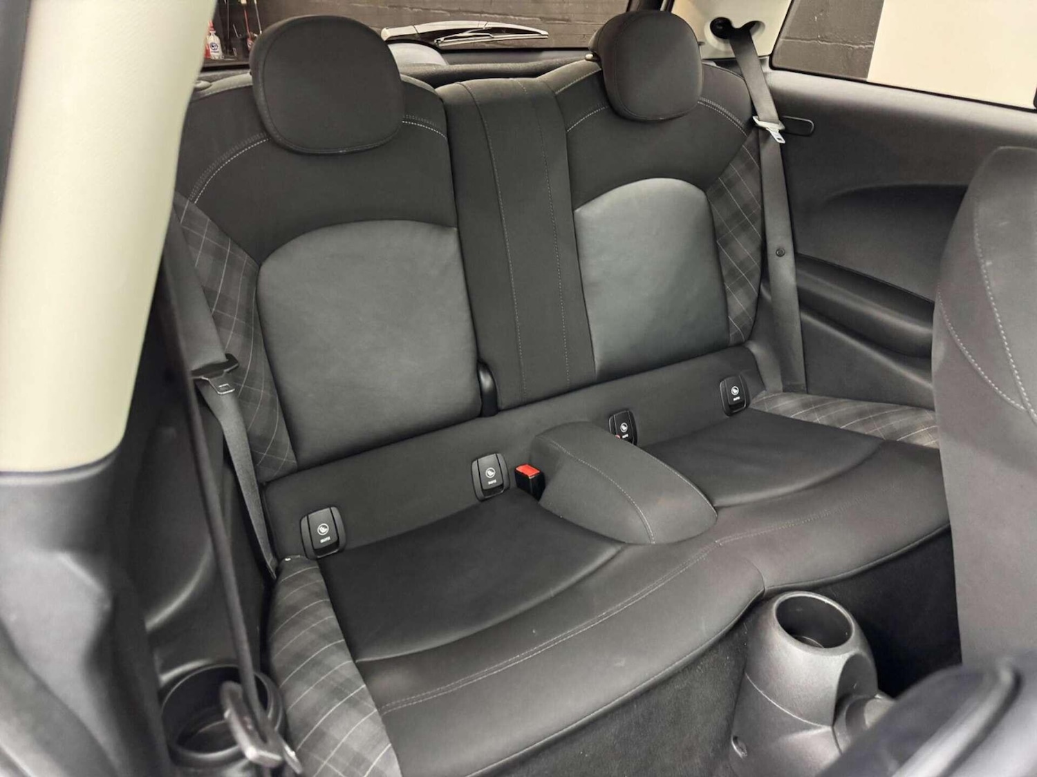 Used MINI Hatch 2018 for sale - 77799334: Photo 37