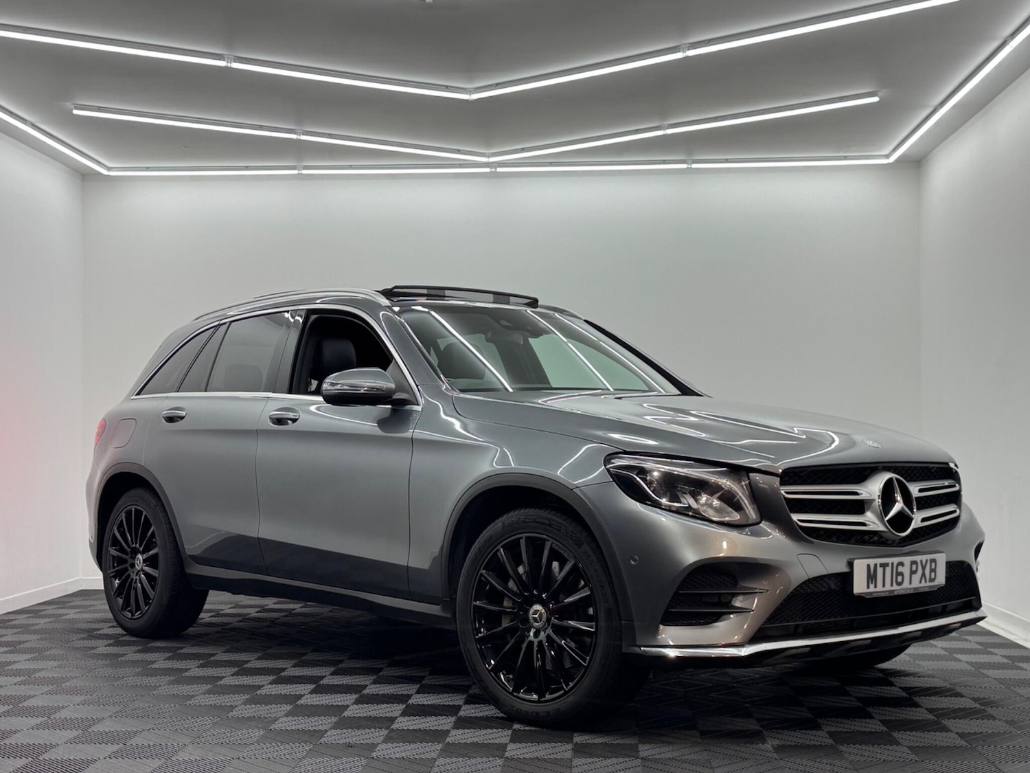 Used Mercedes-Benz GLC 2016 for sale - 76714851: Photo 17