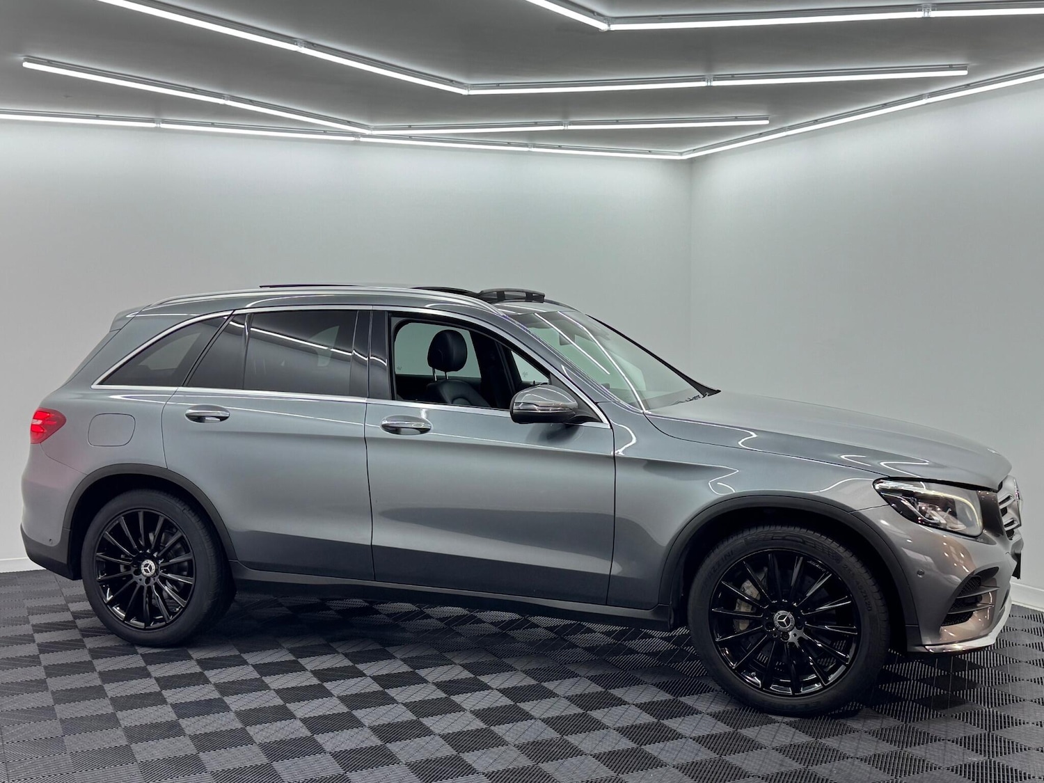 Used Mercedes-Benz GLC 2016 for sale - 76714851: Photo 26