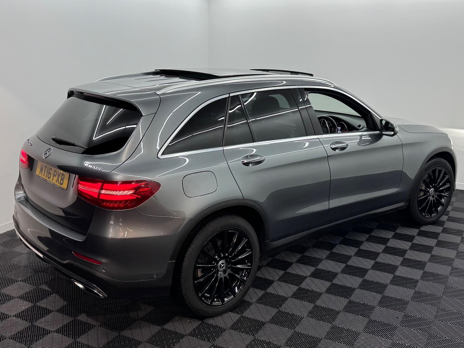 Used Mercedes-Benz GLC 2016 for sale - 76714851: Photo 28
