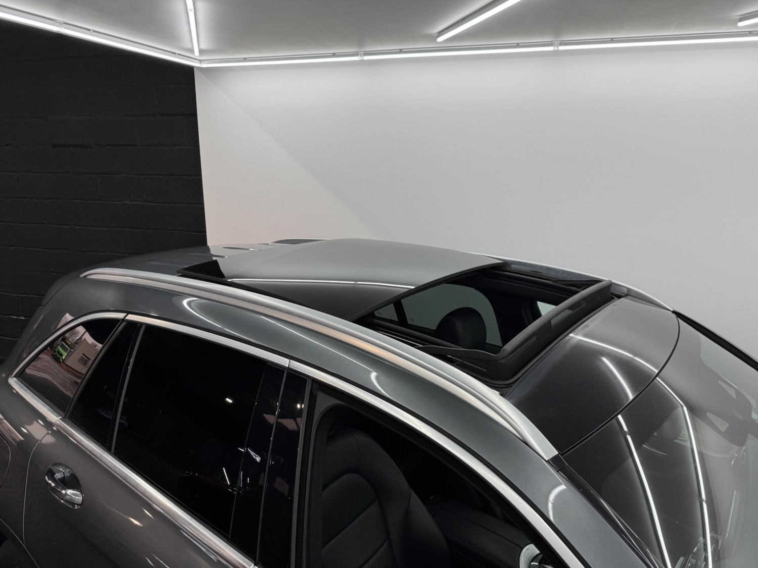 Used Mercedes-Benz GLC 2016 for sale - 76714851: Photo 35