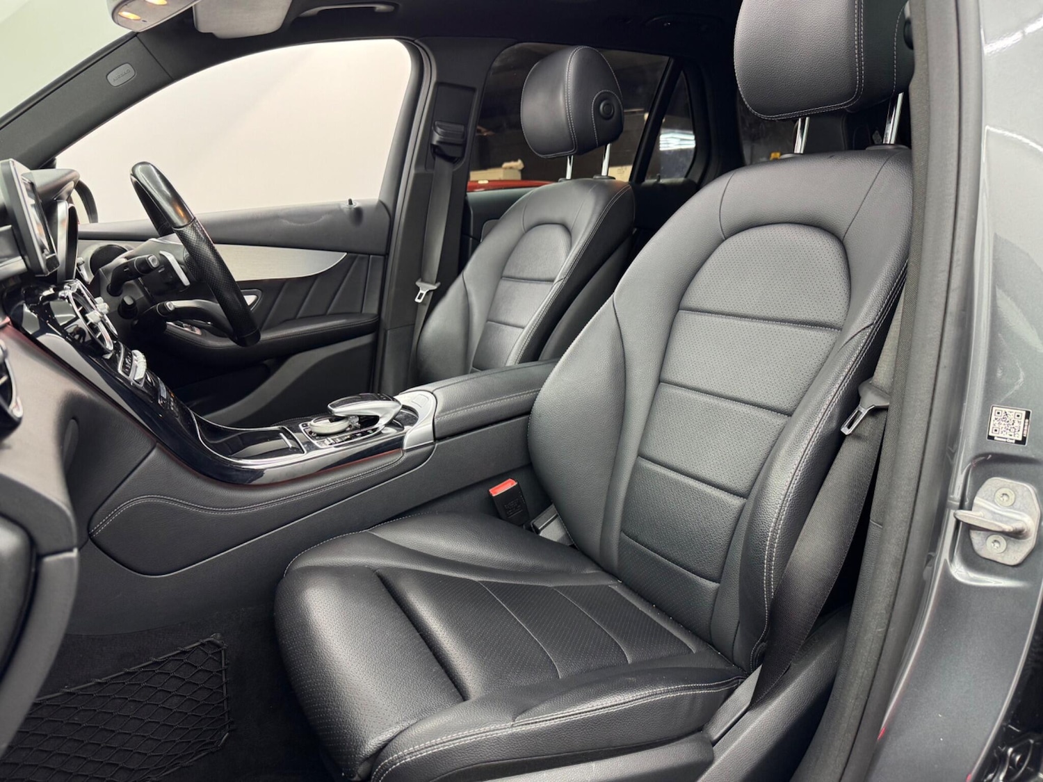 Used Mercedes-Benz GLC 2016 for sale - 76714851: Photo 9