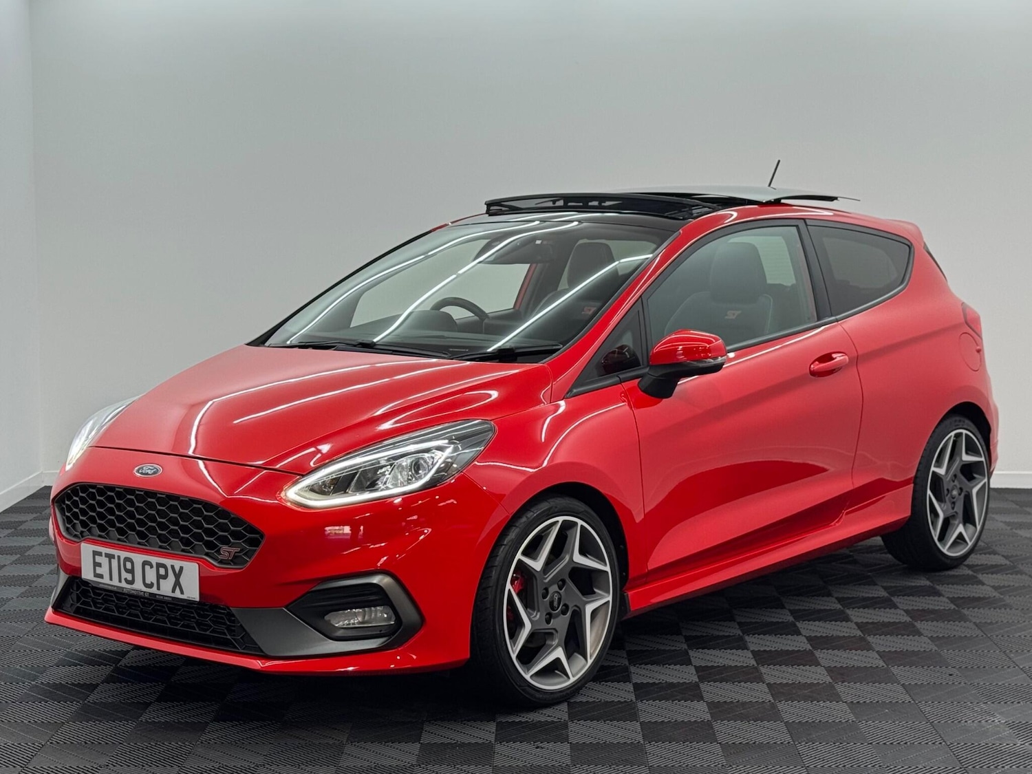 Used Ford Fiesta 2019 for sale - 76688726: Photo 4