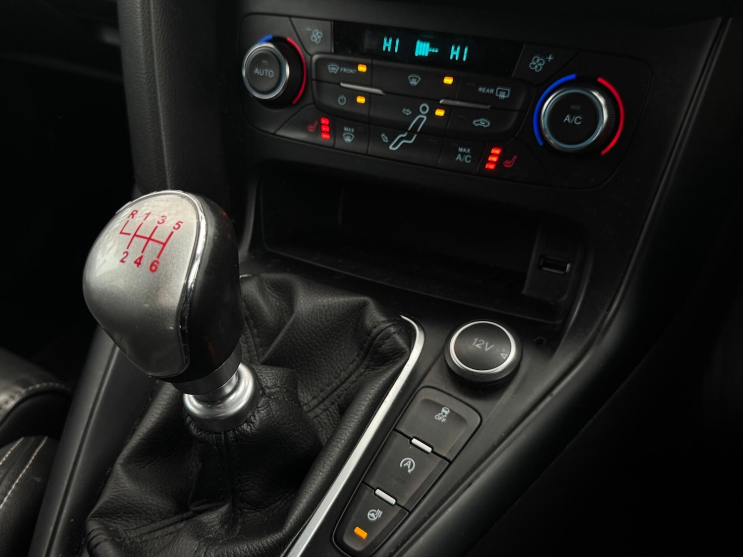 Used Ford Focus 2016 for sale - 76370996: Photo 12