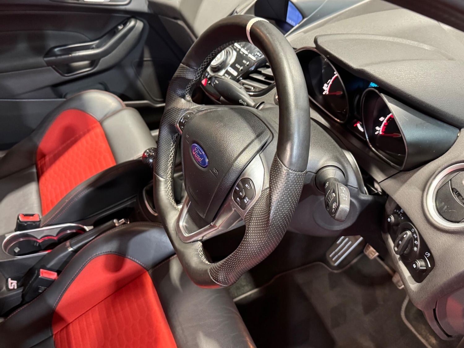 Used Ford Fiesta 2016 for sale - 77306095: Photo 18