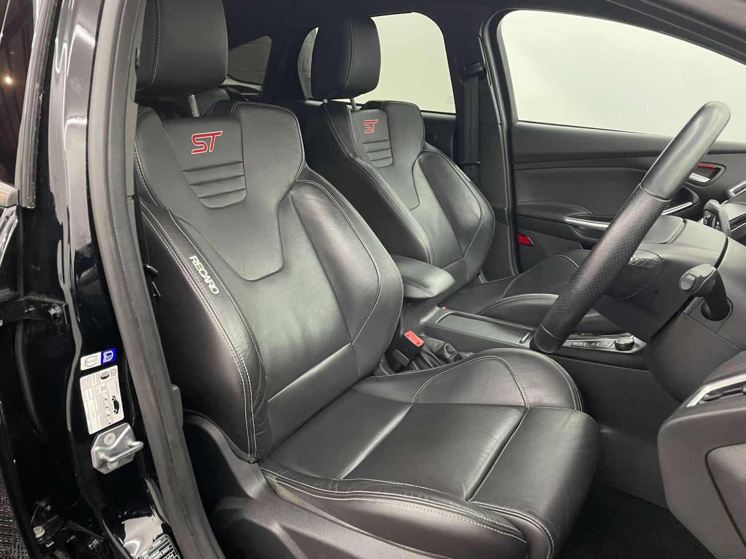 Used Ford Focus 2018 for sale - 77637408: Photo 3