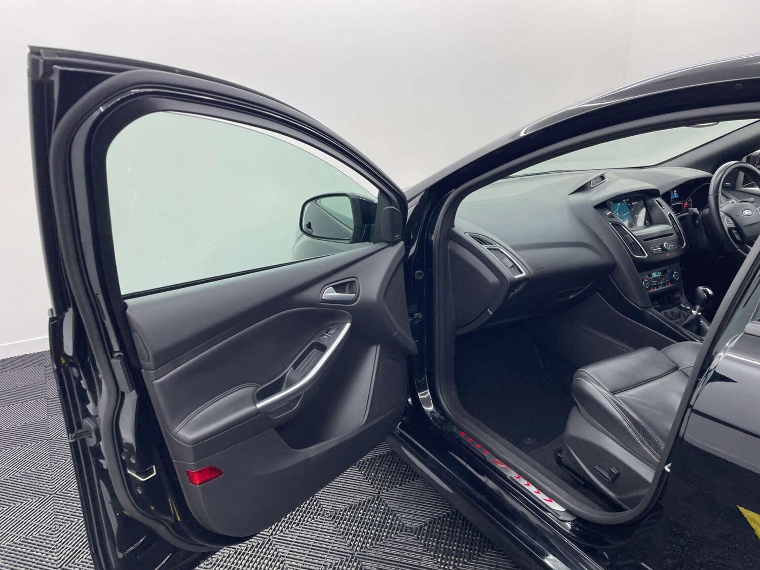 Used Ford Focus 2018 for sale - 77637408: Photo 43