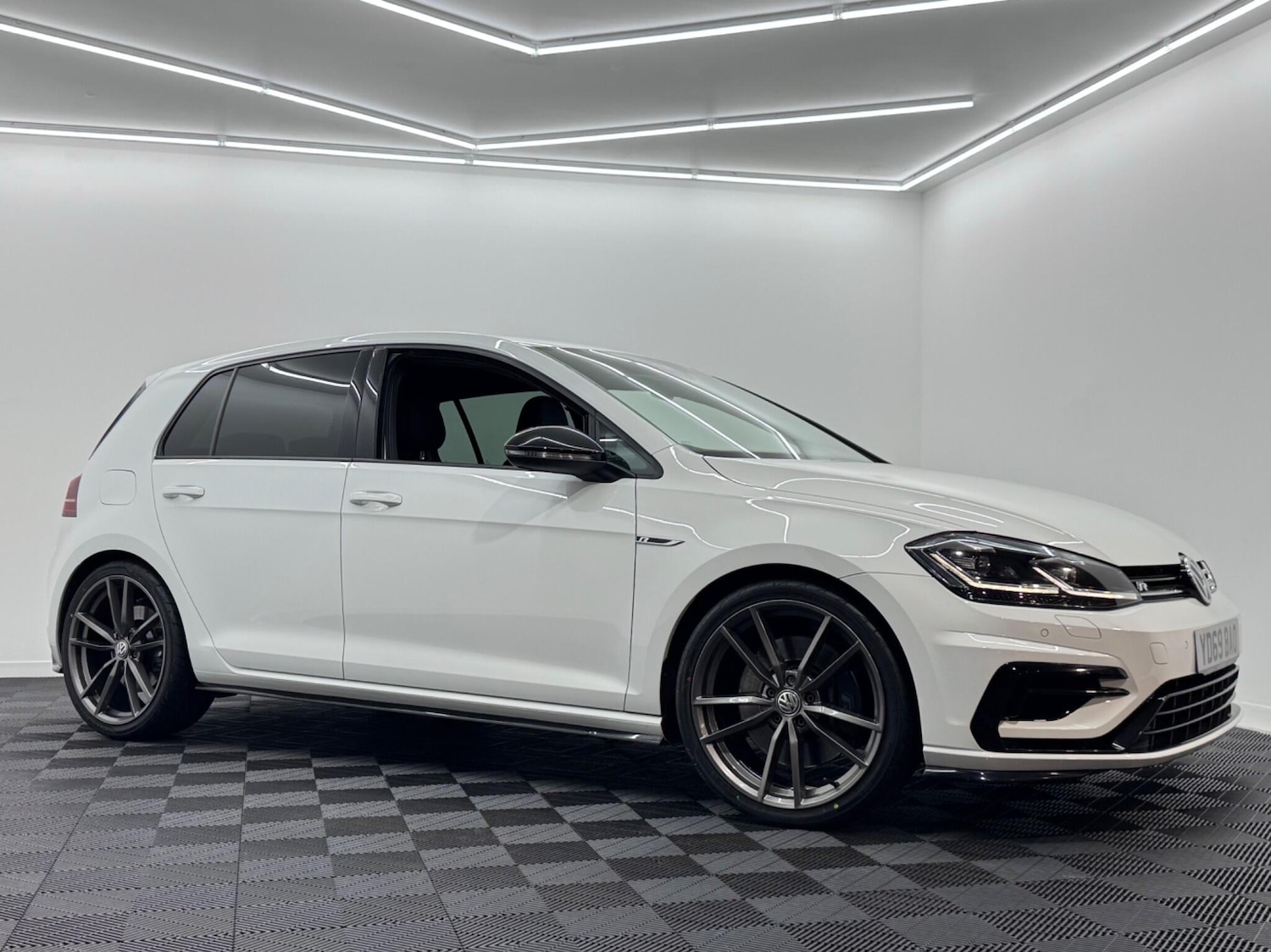 Used Volkswagen Golf 2019 for sale - 76671229: Photo 14